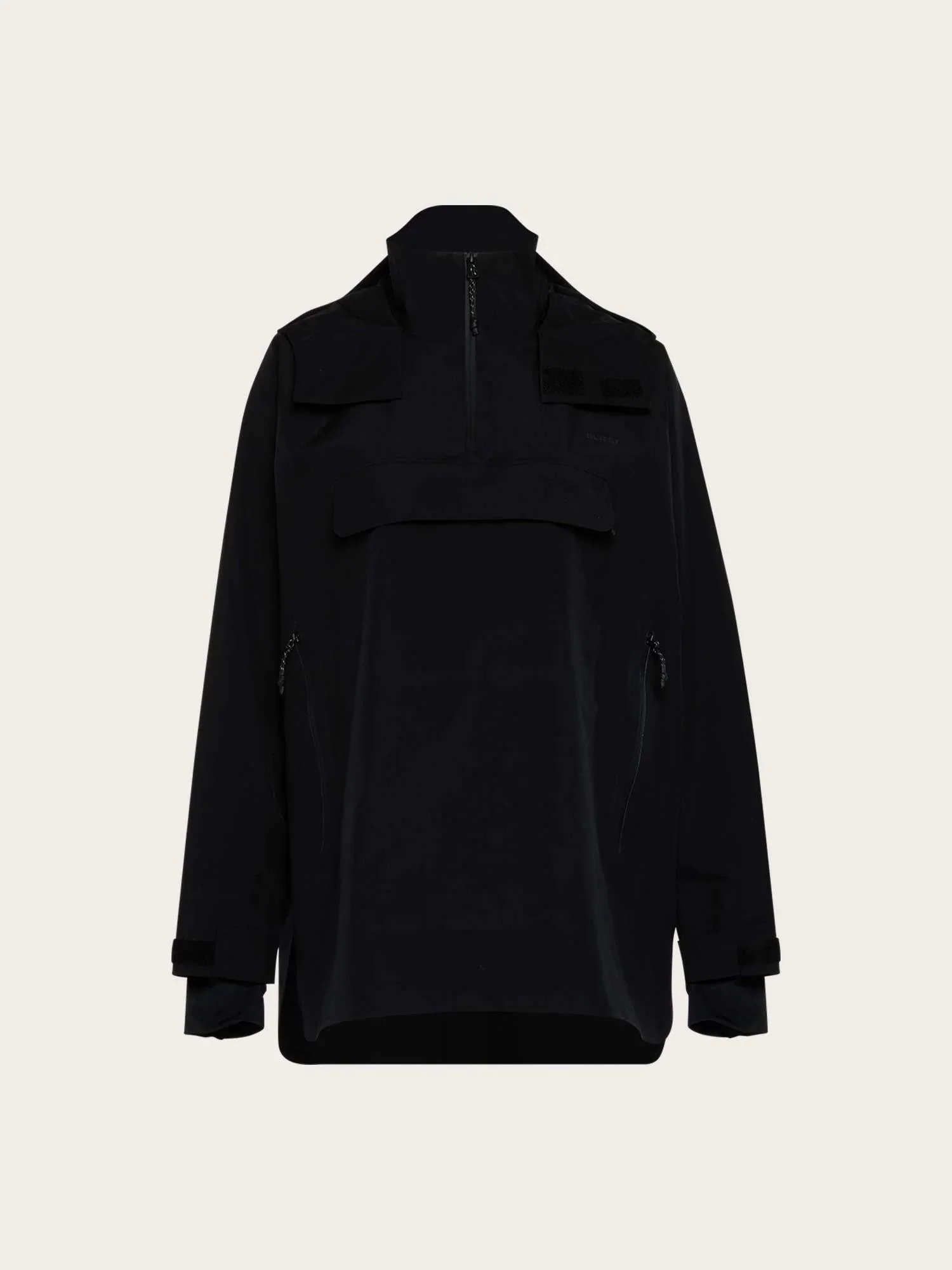 Voss poncho Black