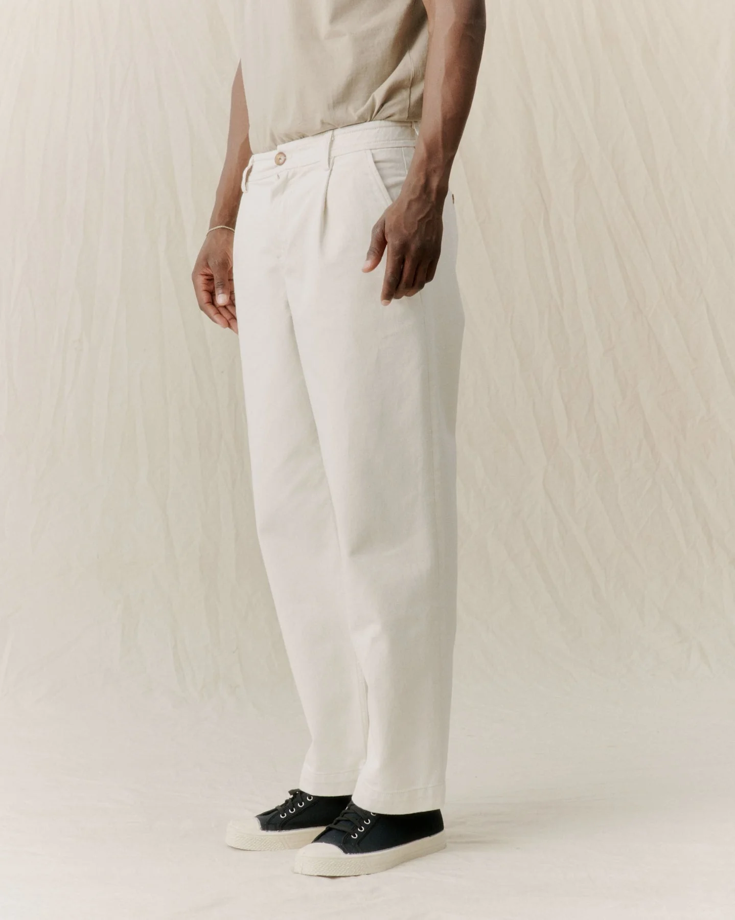 Agency Off White - Image 3