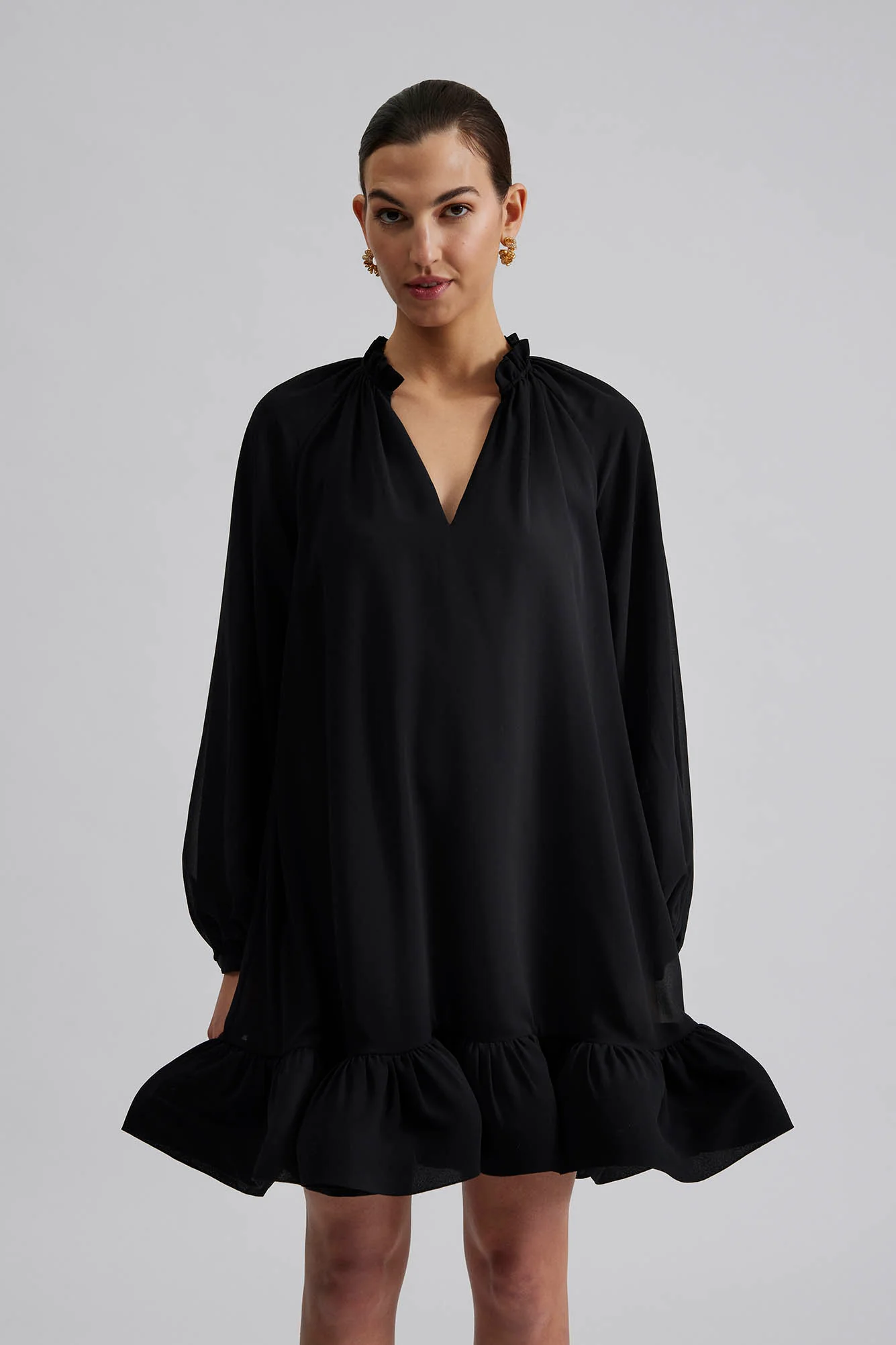 Alva frill detailed mini dress  Black - Image 5
