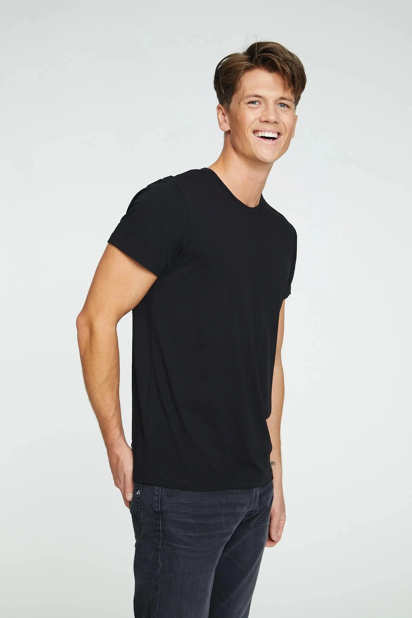 T-SHIRT 220g 90 Black - Image 2