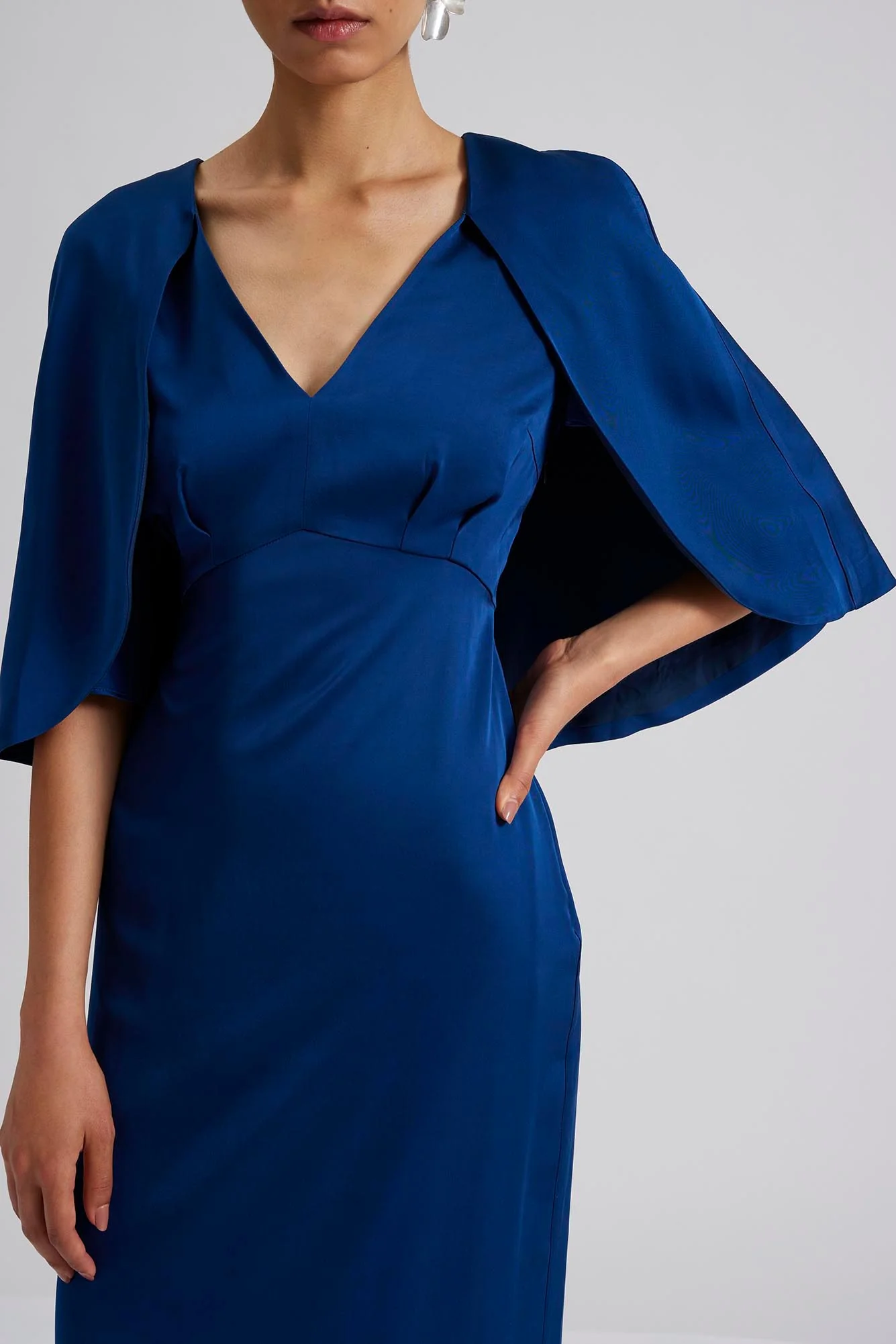 Junia cape satin maxi dress Midnight Blue - Image 2