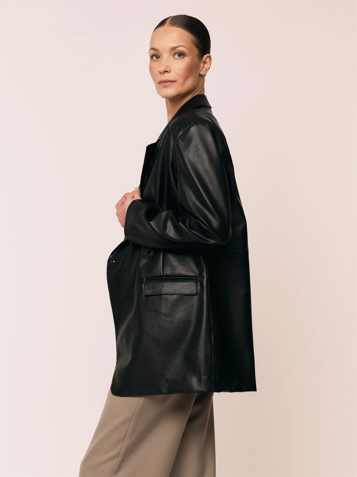 Lumi Blazer Black - Image 6