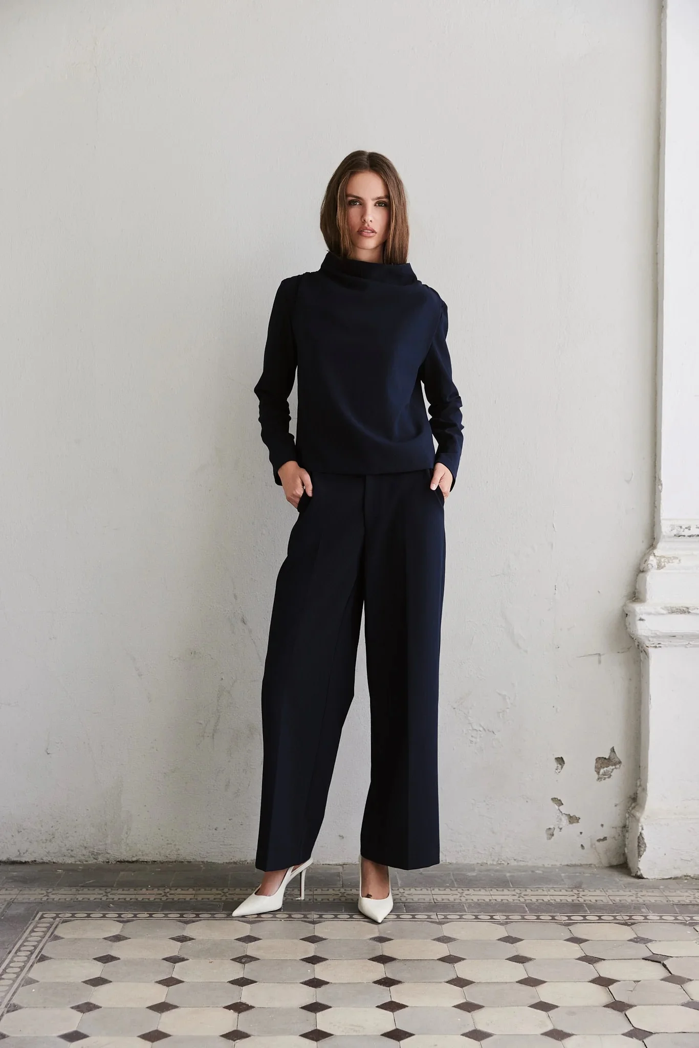 Reign Tailored Extra Wide Black - Image 2