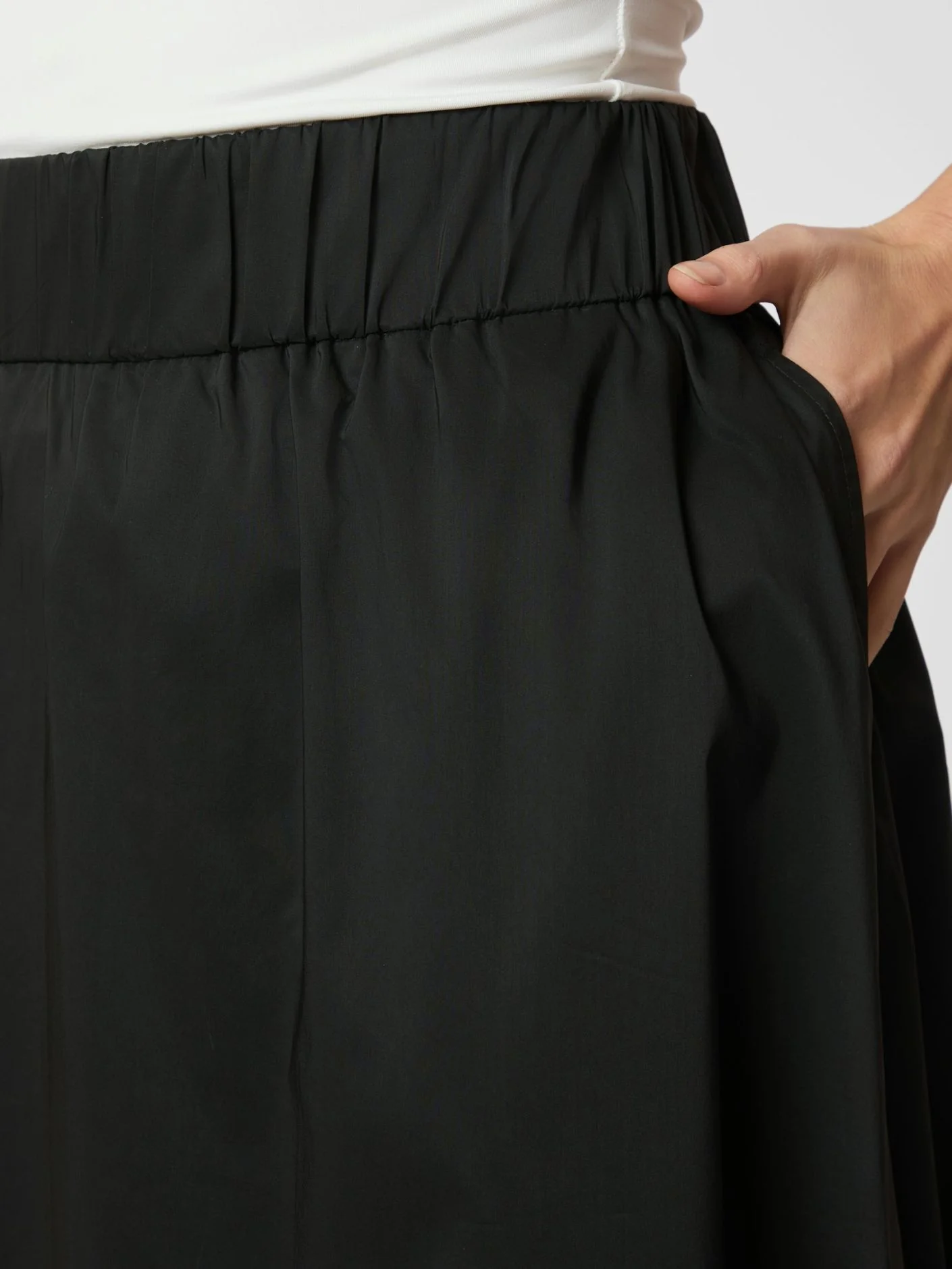 Yara Poplin Skirt Black - Image 7