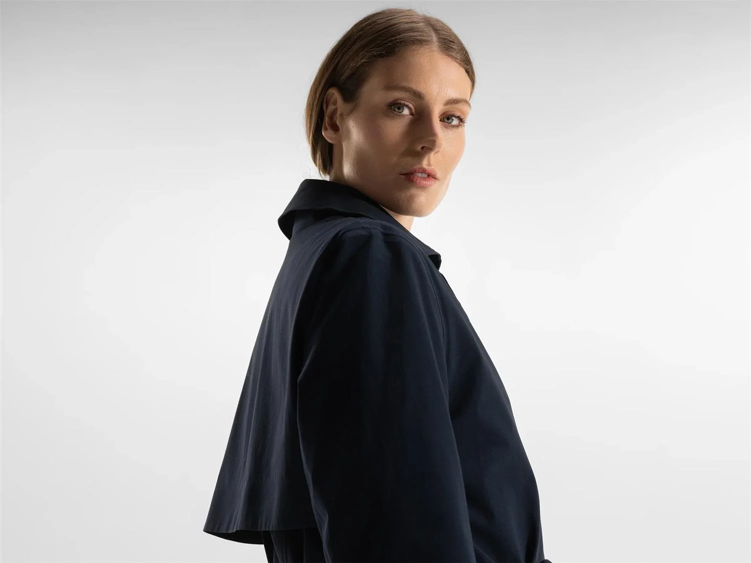 Skylar trench coat  Navy - Image 8