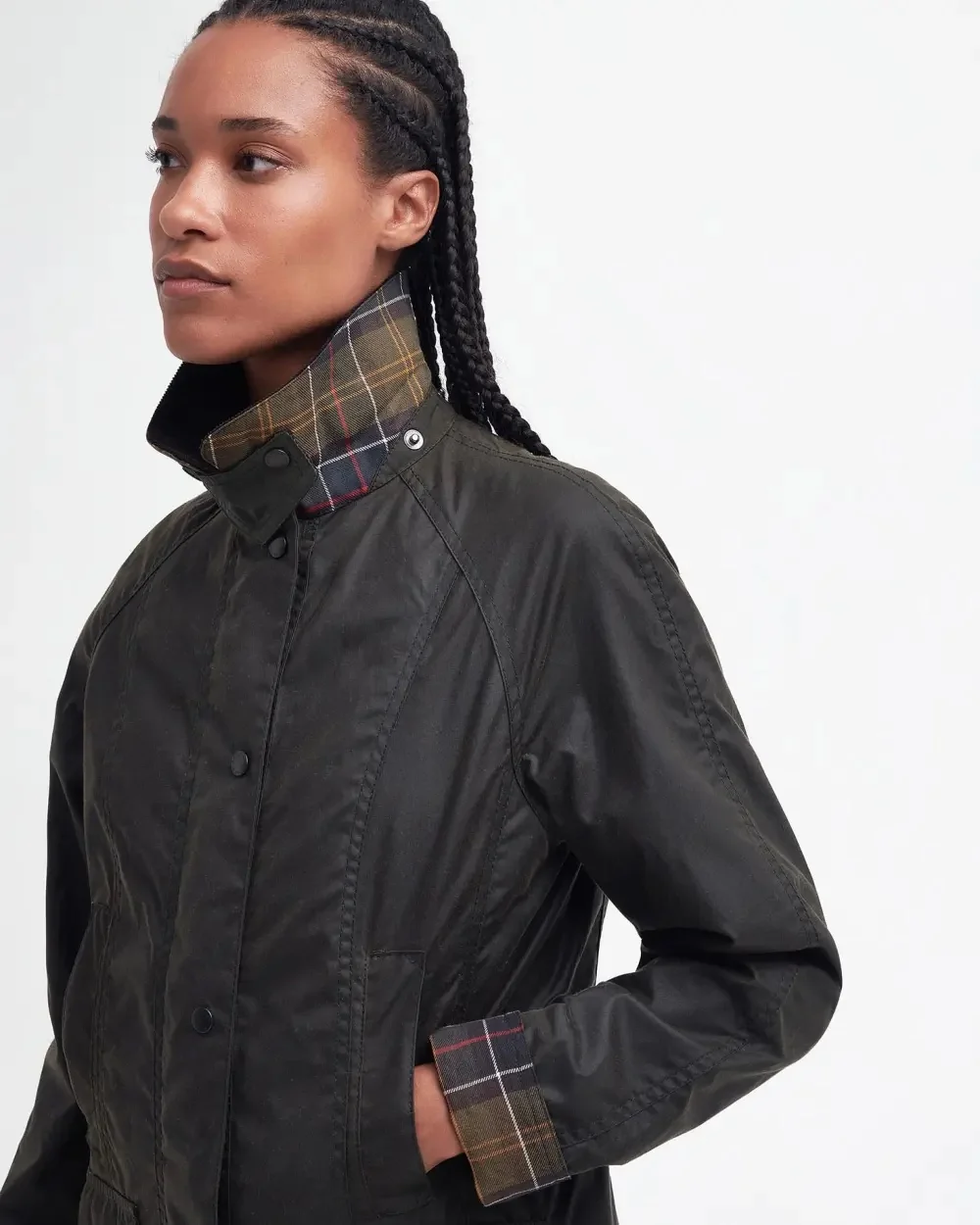 Beadnell Wax Jacket Olive - Image 10