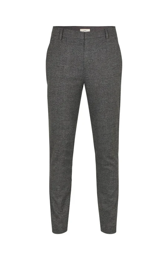 Joshpl 068  Charcoal Check