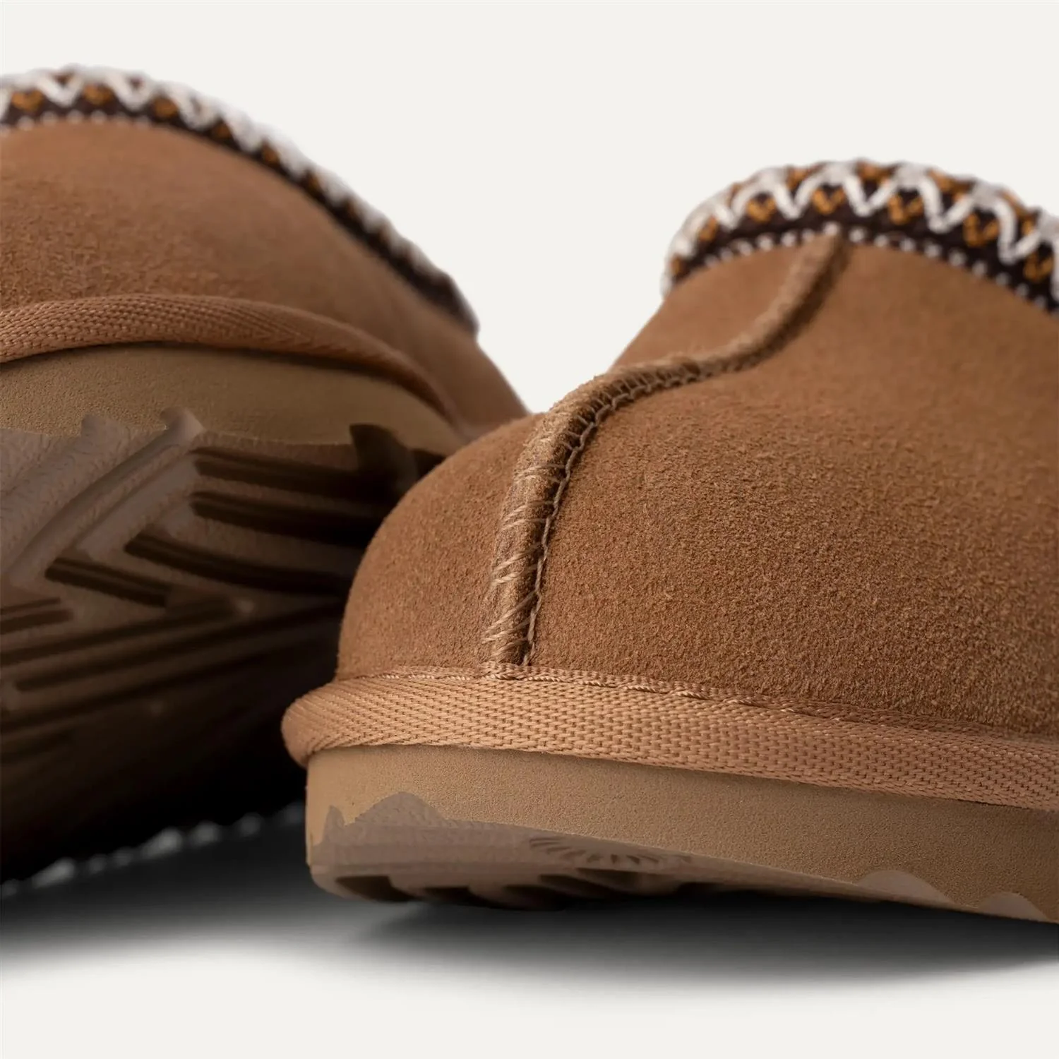 K Tasman II  Chestnut - Image 3