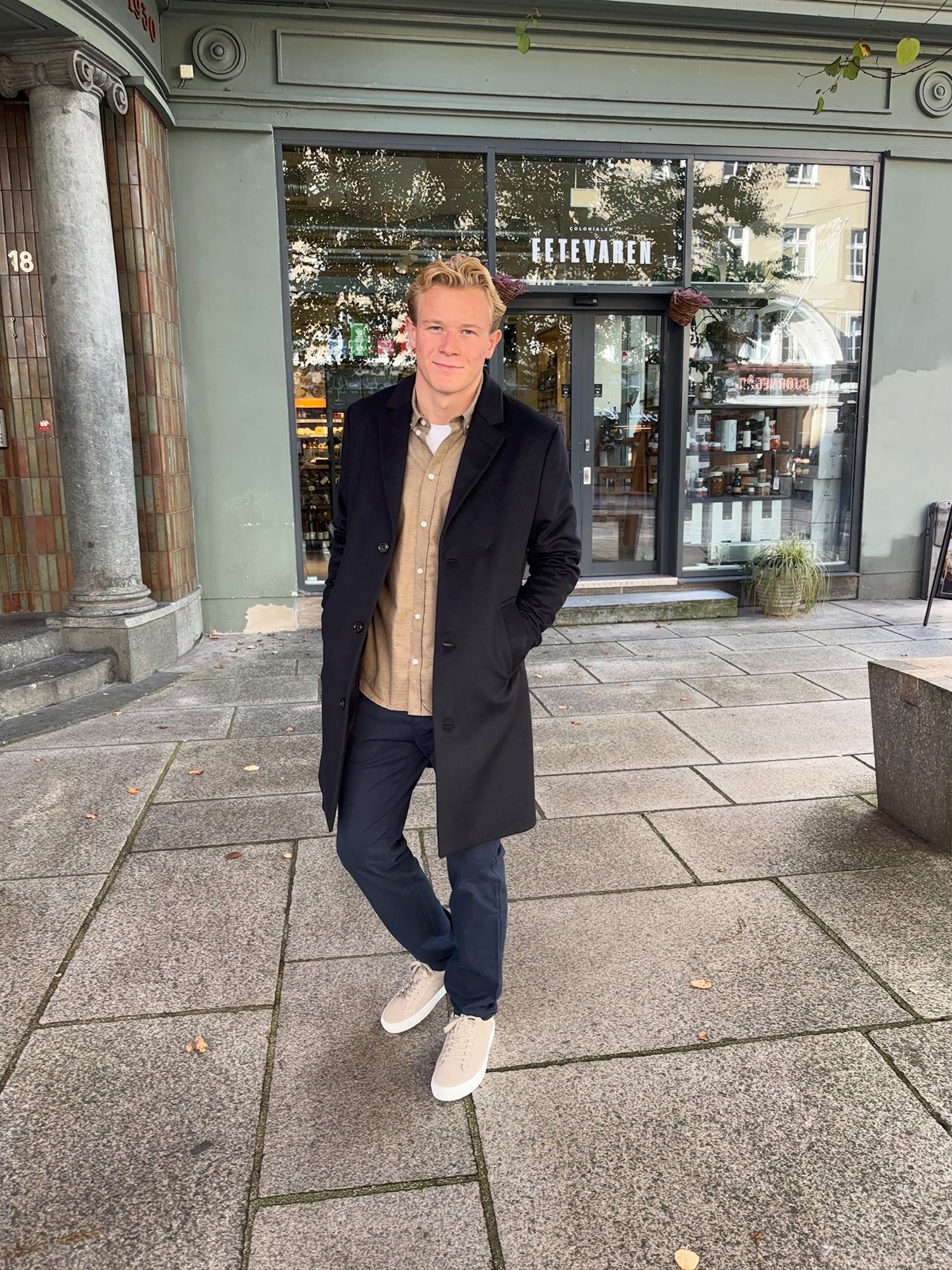 August Melton Cashmere Coat Navy
