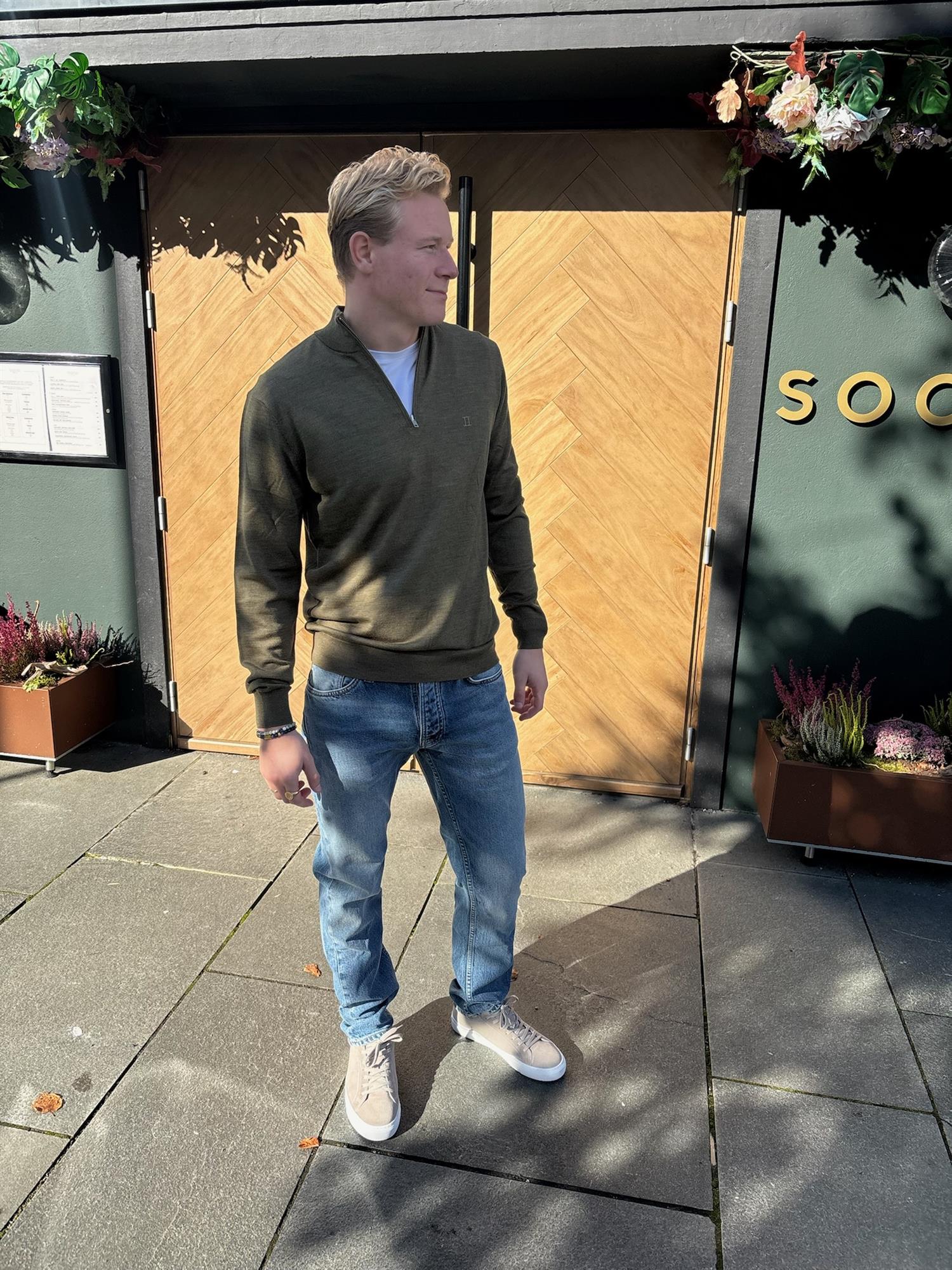 Grayson Half-Zip Merino knit  Olive Green - Image 3