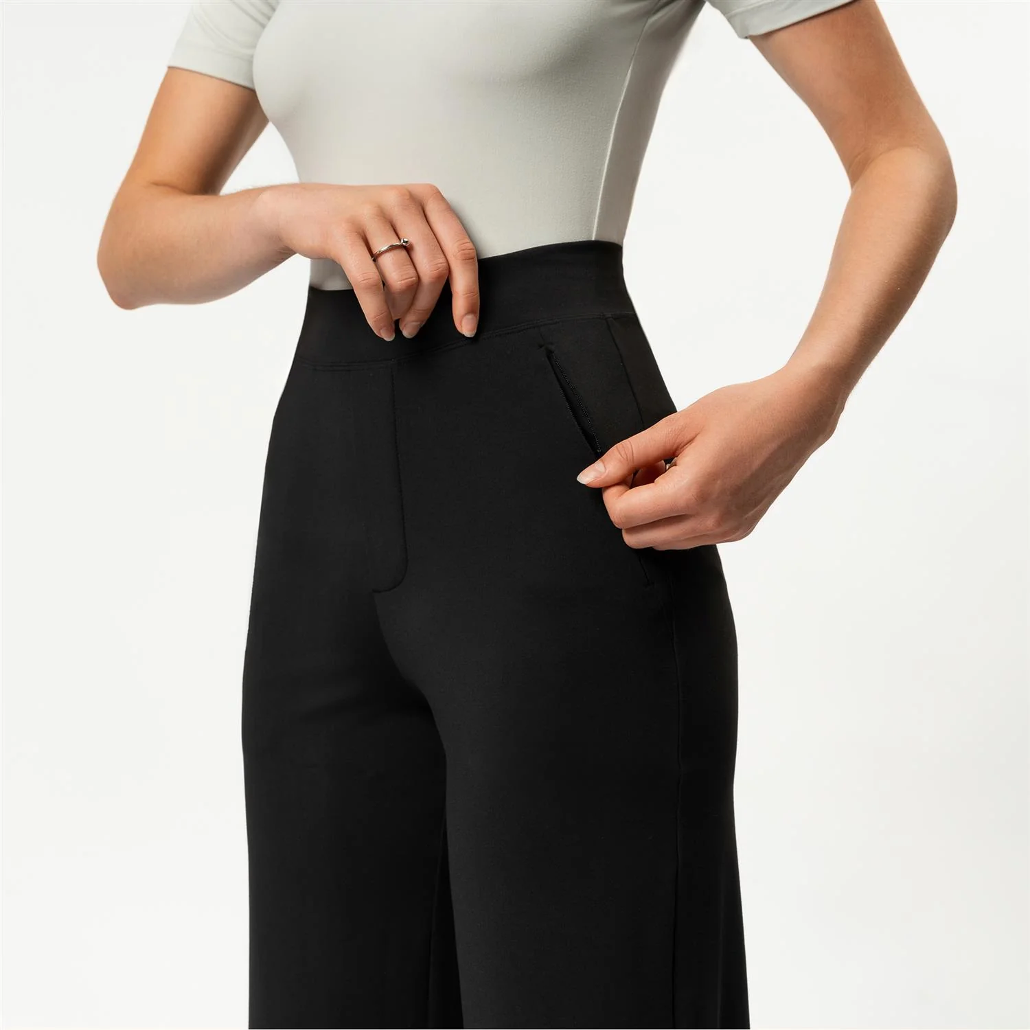 ASANA RELAXED STRAIGHT PANT Black - Image 4