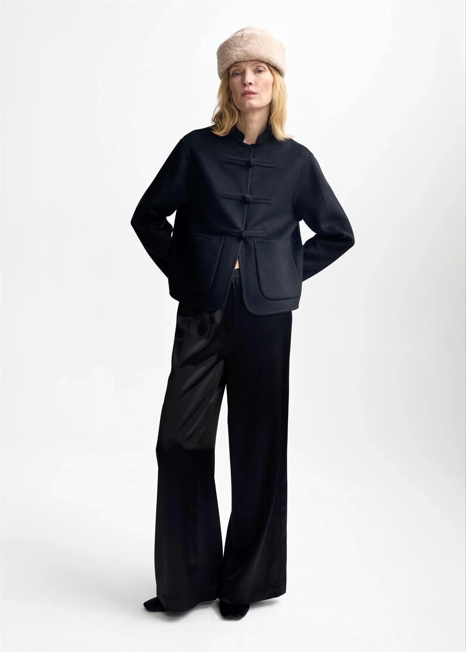 Vesper Viscose Trouser  Black - Image 2