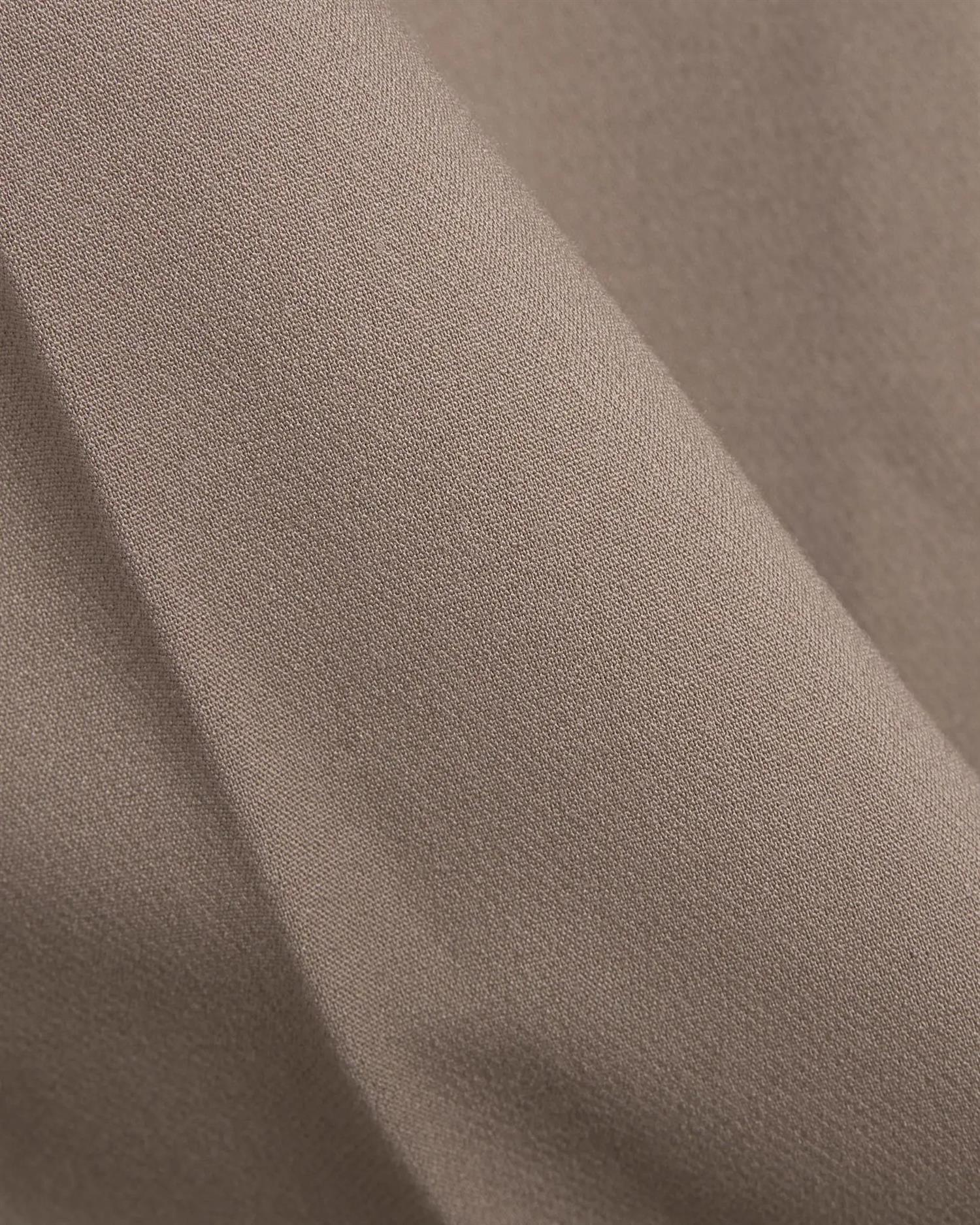 Reign Tailored Extra Wide Taupe Grey - Image 3