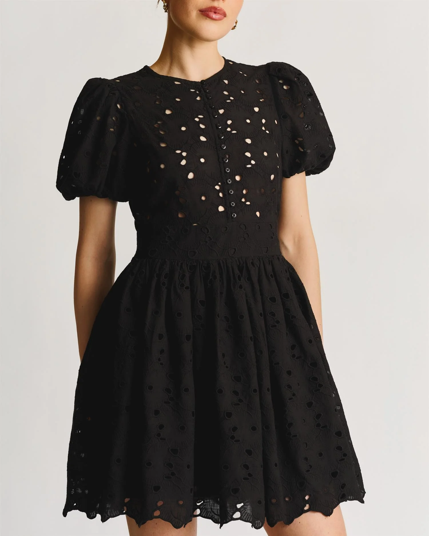 Broderie Anglaise Puffed Dress Black - Image 4