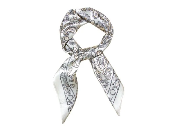 Silkeskjerf med paisley 70*70 Off-White