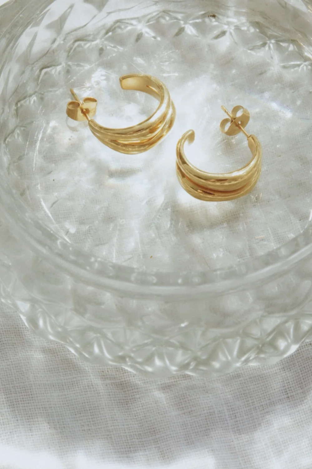 The Curved Hoops Gold - Image 3
