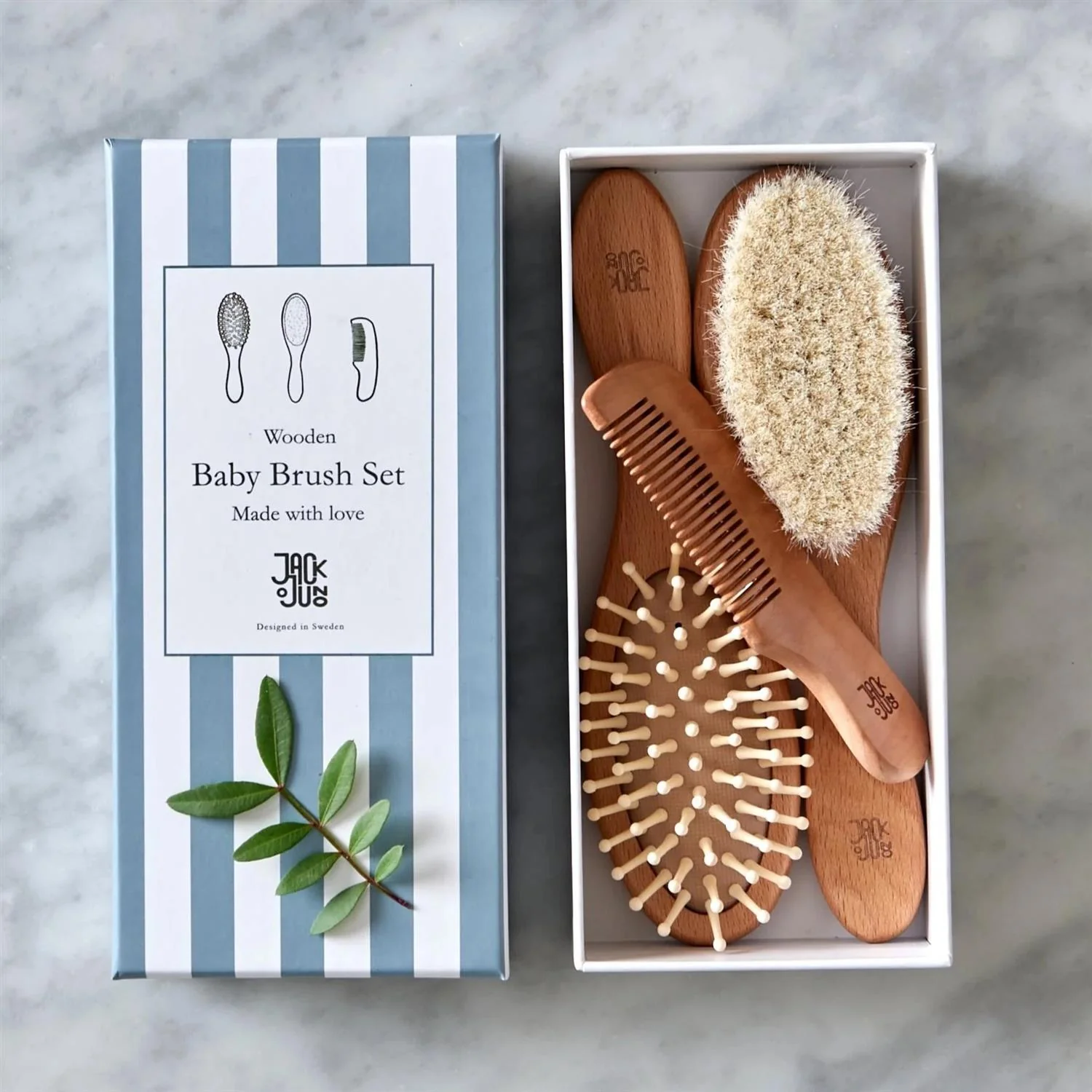 WOODEN HAIRBRUSH SET Natural