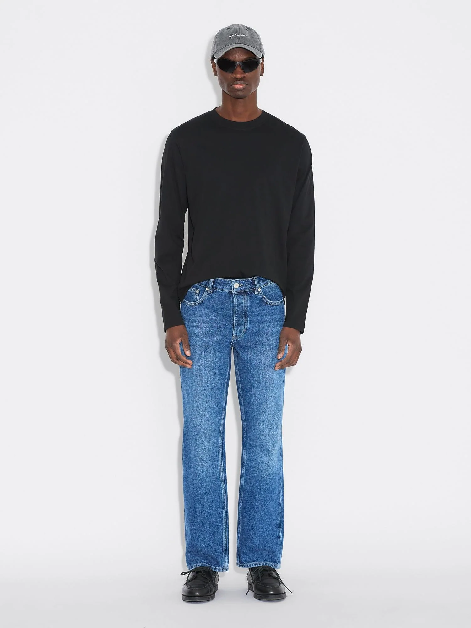 M Tapered Jeans Blue - Image 4