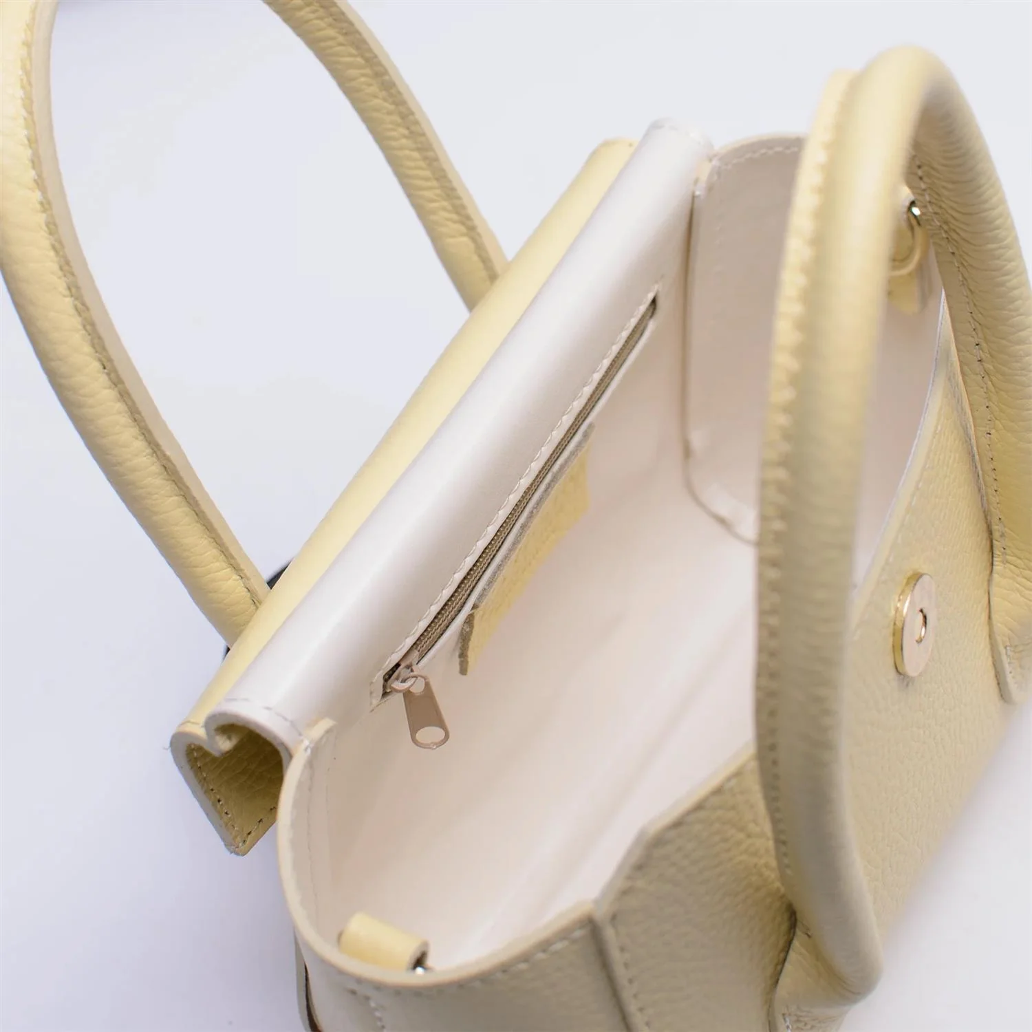 BARI Pastel Yellow - Image 3