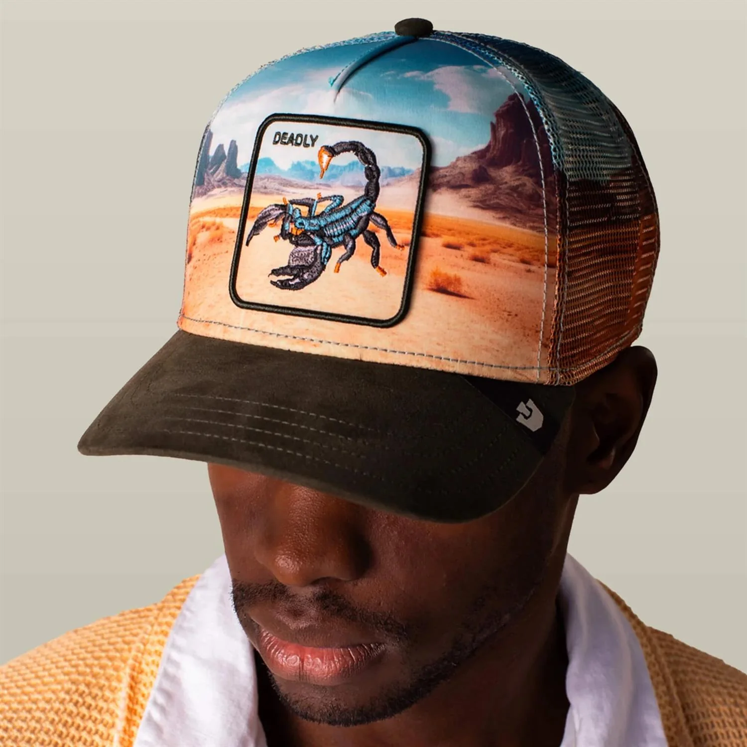 SCORPION IN THE ELEMENT Palm - Image 2