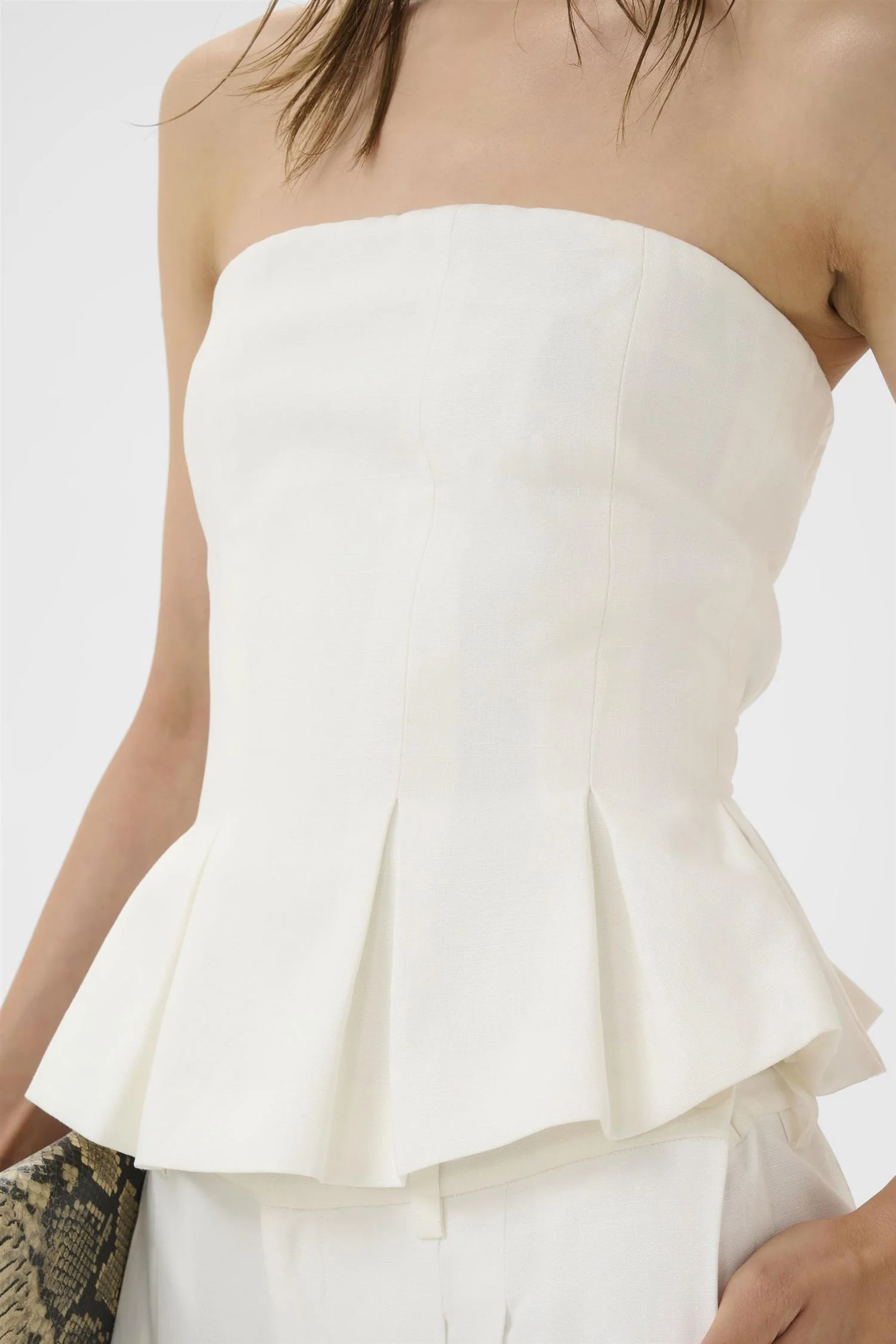 riava Corsage Bright White - Image 6