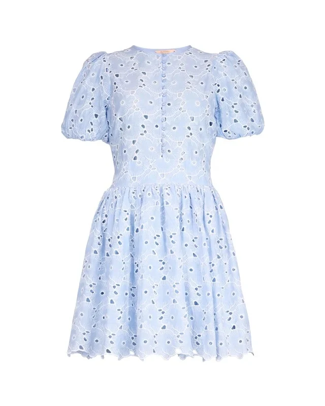 BRODERIE ANGLAISE PUFFD DRESS Lys Blå - Image 2