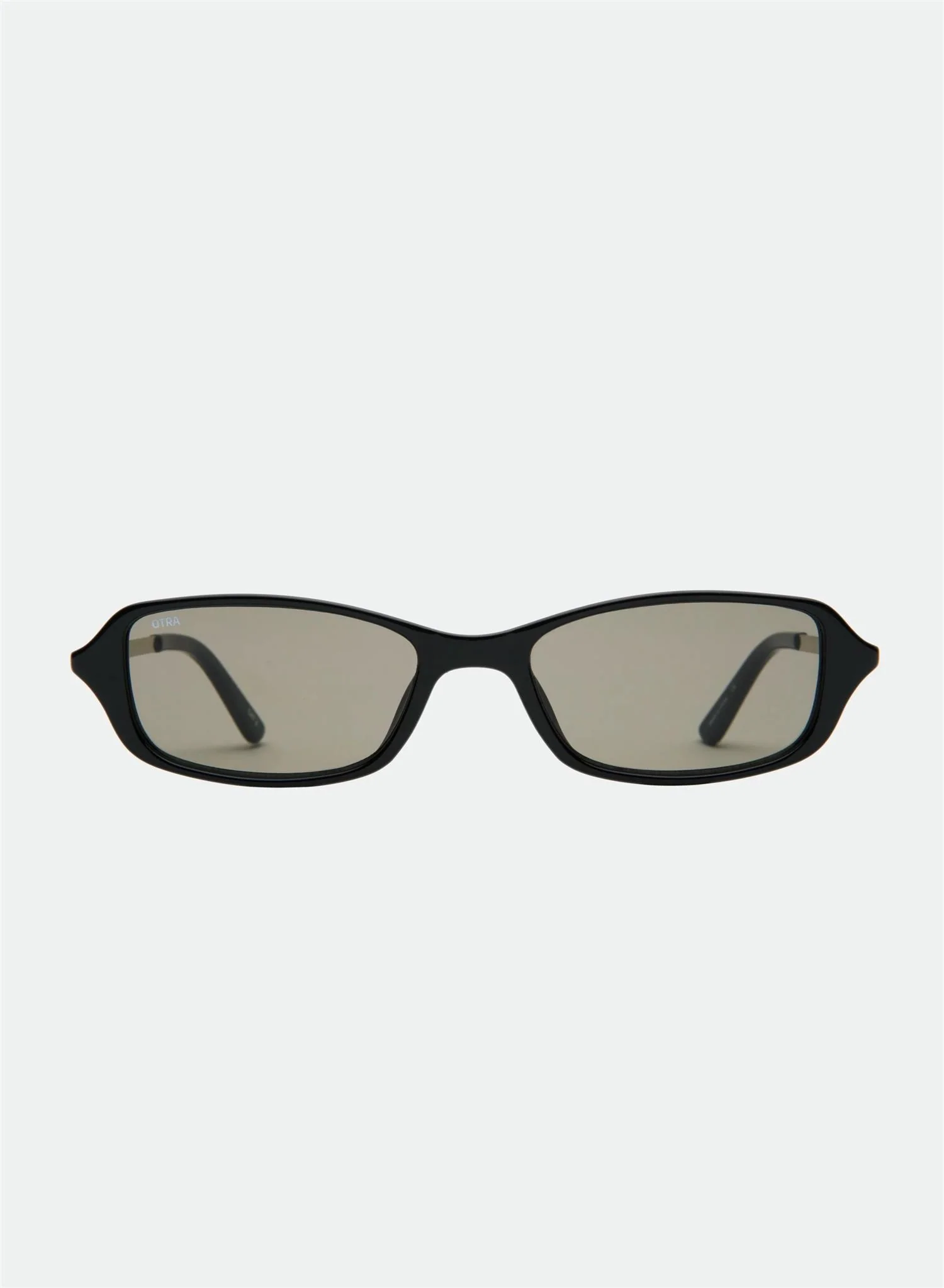 Caysee Black/Smoke
