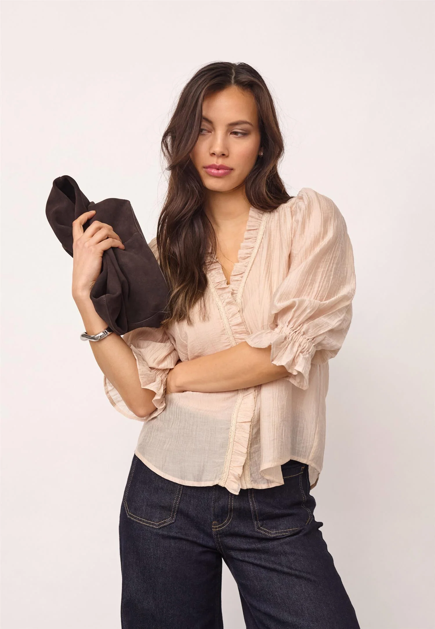 AviCC Lace SS V-Blouse Mink - Image 3