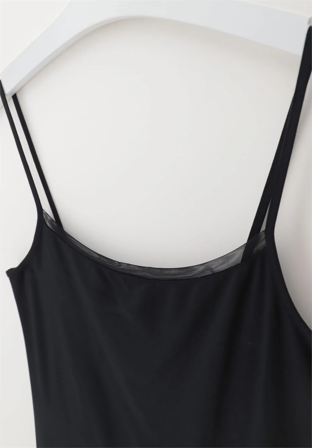 Oroblu Perfect Line Modal Singlet Black - Image 4