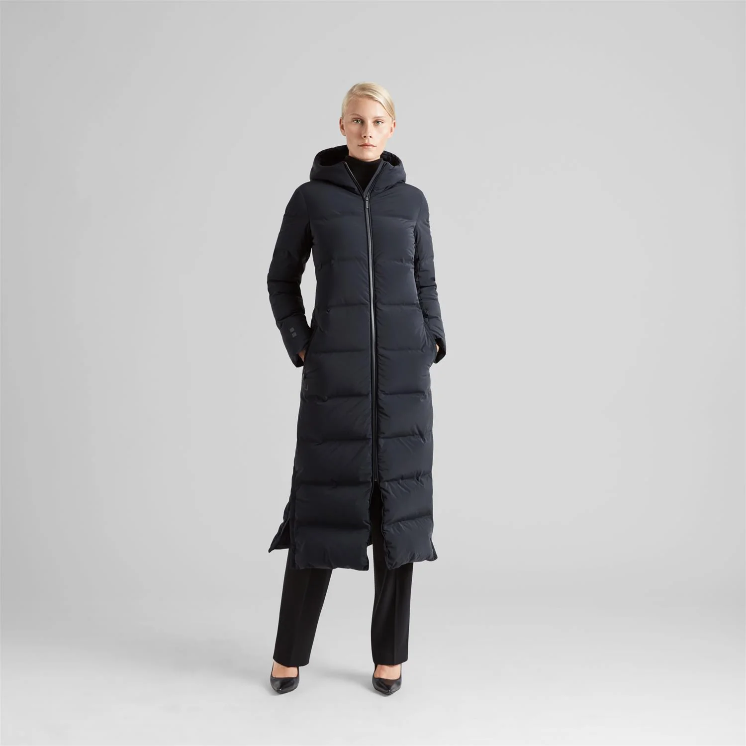 INFINITY DOWN COAT Black - Image 3