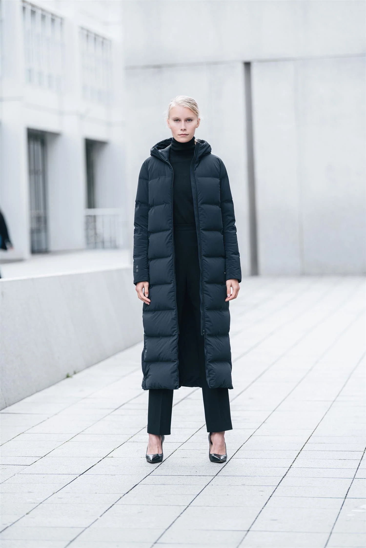 INFINITY DOWN COAT Black - Image 5