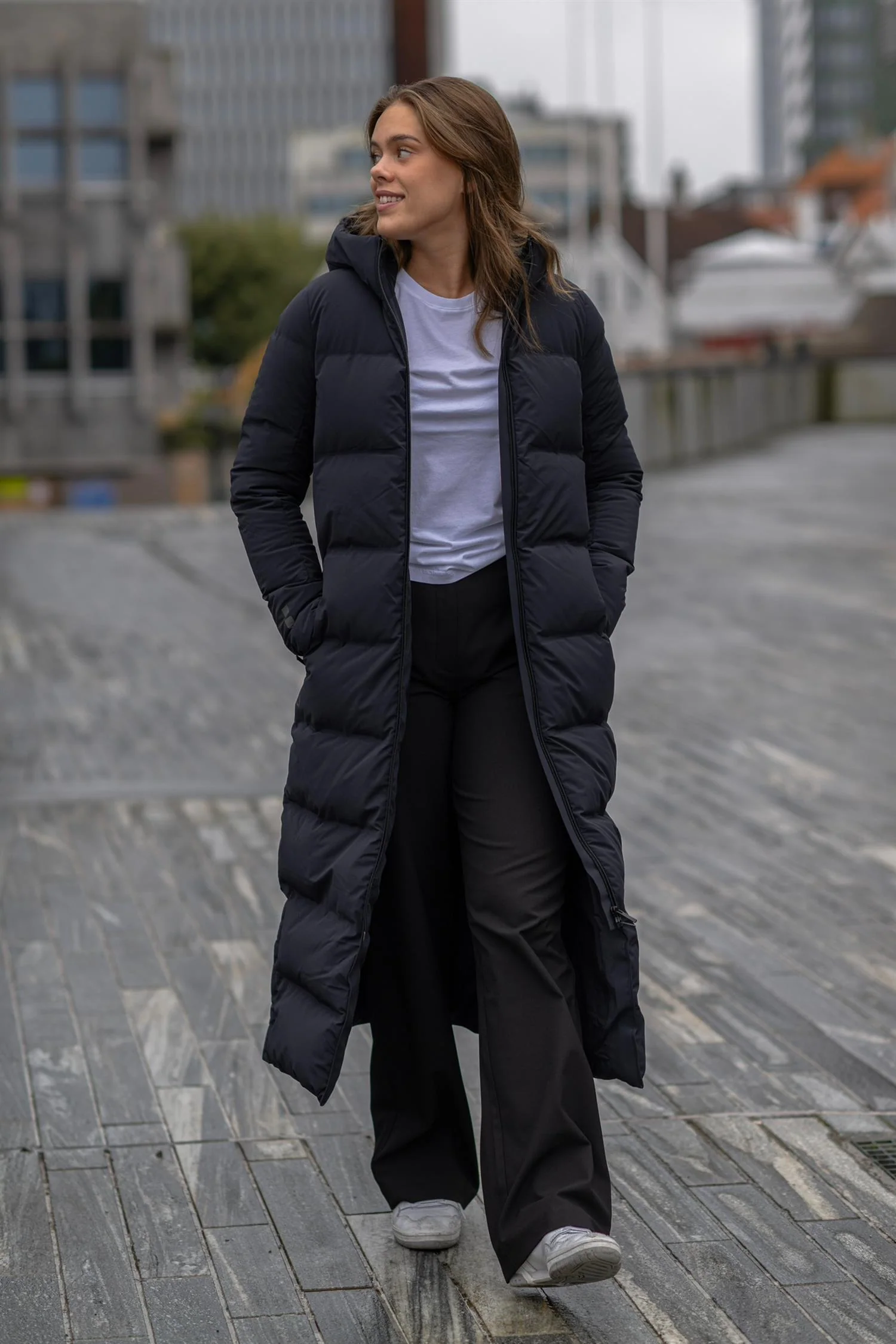 INFINITY DOWN COAT Black - Image 8
