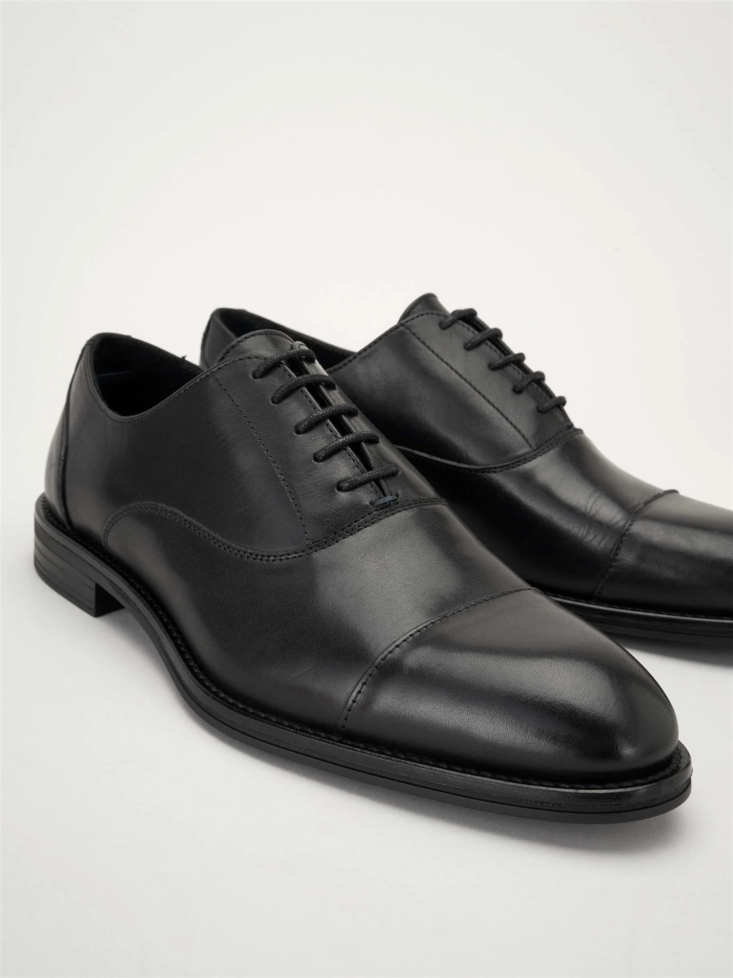 LATHAN  Black - Image 2