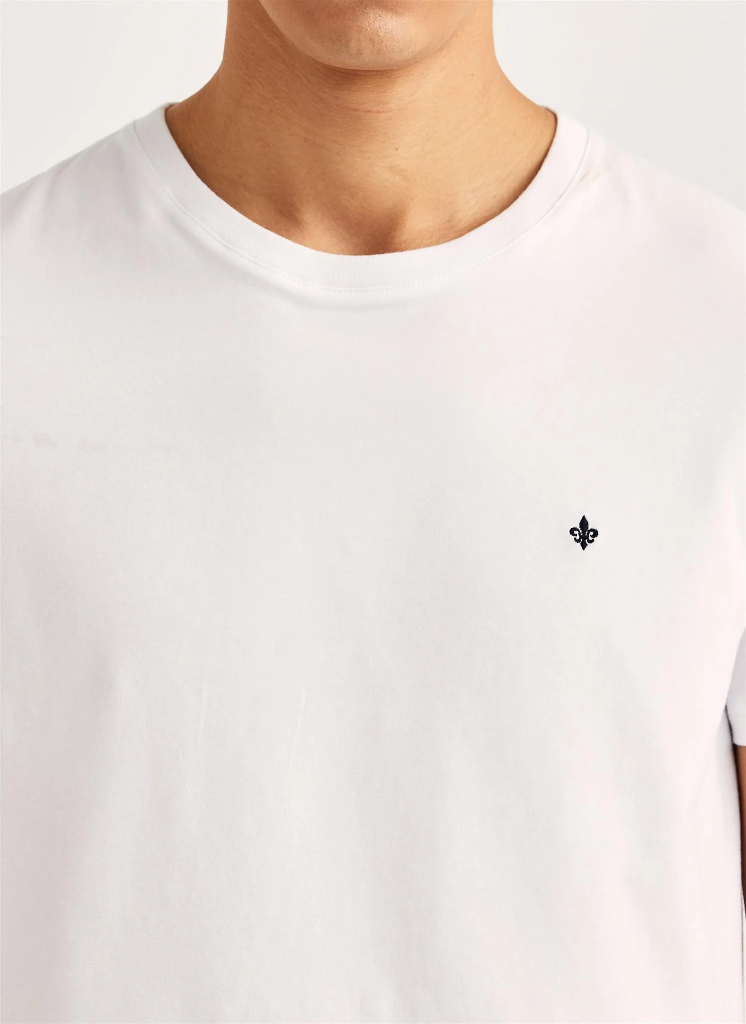 JAMES TEE White - Image 5