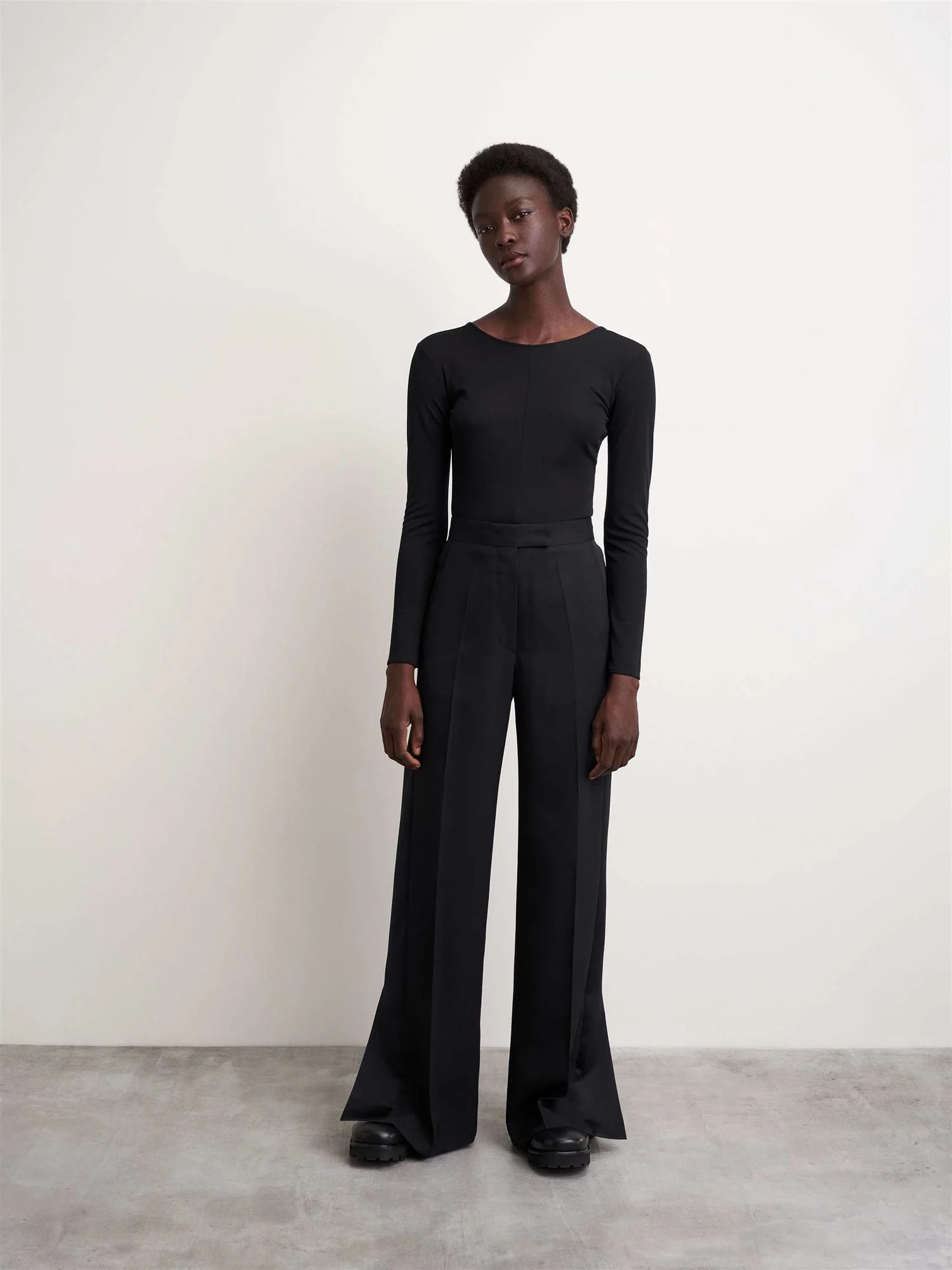 ELIZE Black - Image 4